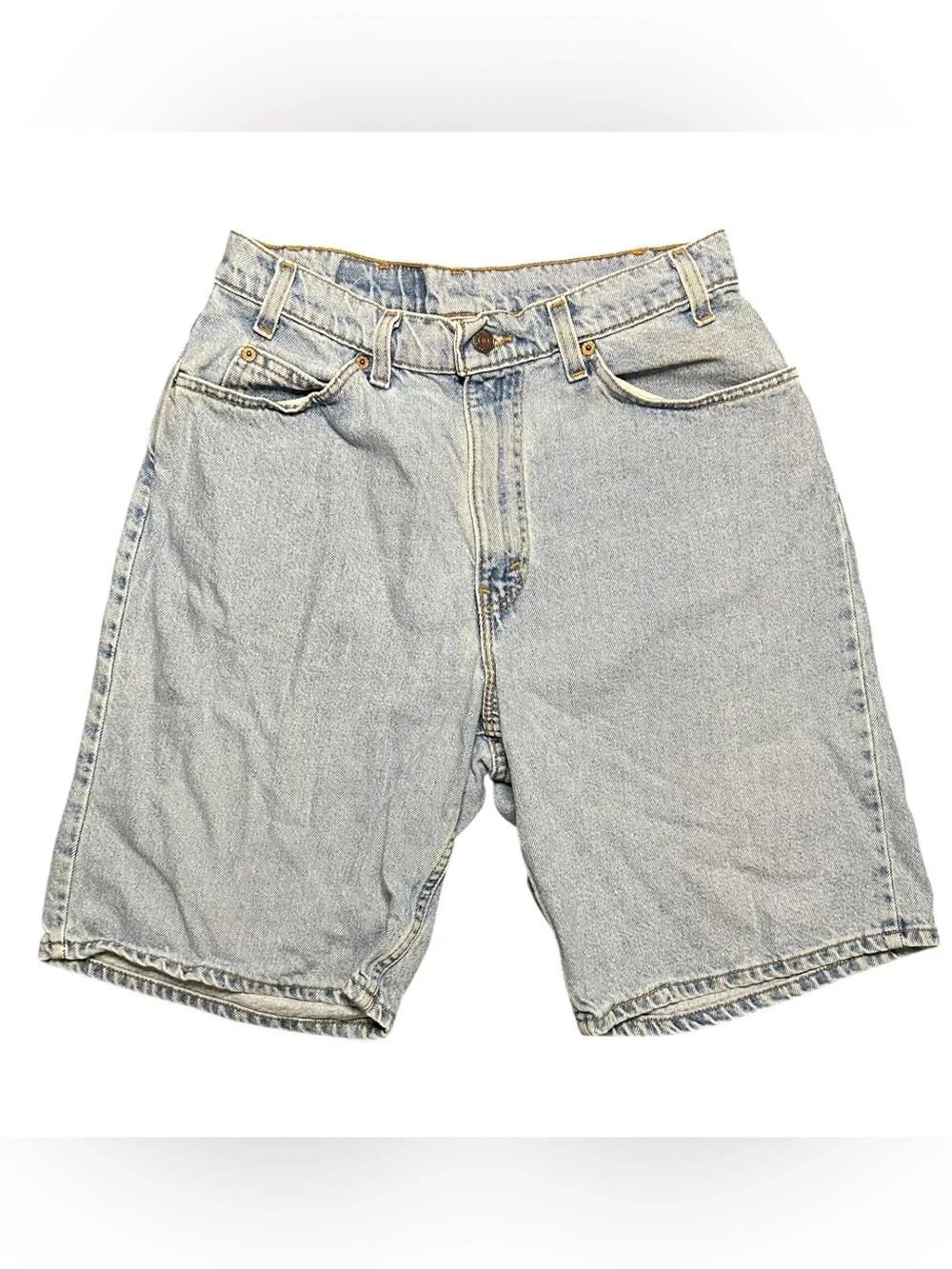 Vintage Levi’s 560 Loose Fit Denim Shorts Made in USA Size 32 Light Wash 90s